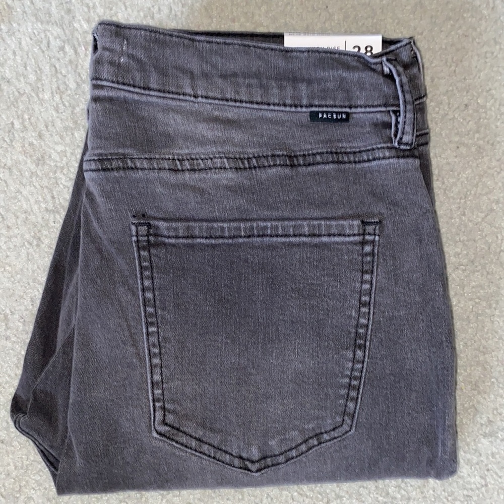 NWT Pacsun High Rise Slim Jeans 28